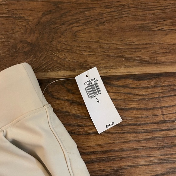 Old Navy New With Tags Light Beige/yellow Shorts - Picture 6 of 8